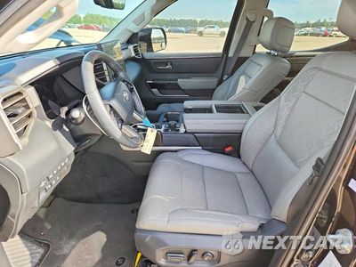 Zdjęcie 7 z 12 samochodu: 2023 TOYOTA TUNDRA LIMITED HV VIN:5TFJC5DB4PX013663 - miniatura