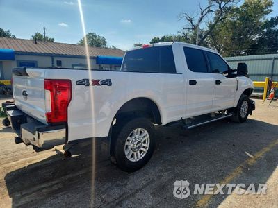 Trzecie zdjęcie samochodu z tyłu: 2017 FORD F250 SUPER DUTY VIN:1FT7W2B65HED13506 - miniatura