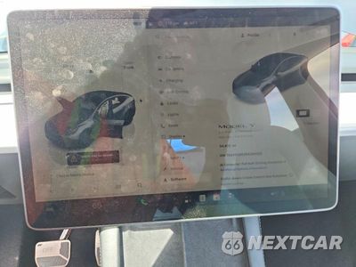 Zdjęcie 9 z 12 samochodu: 2024 TESLA MODEL Y VIN:7SAYGDEE2RA294252 - miniatura