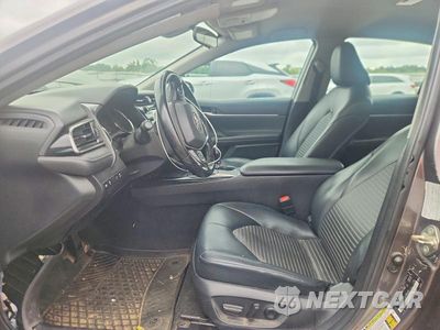 Zdjęcie 7 z 12 samochodu: 2019 TOYOTA CAMRY L VIN:4T1B11HK6KU771703 - miniatura