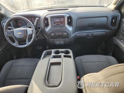 Zdjęcie 8 z 12 samochodu: 2021 CHEVROLET SILVERADO K1500 CUSTOM VIN:1GCRYBEH5MZ120887 - miniatura
