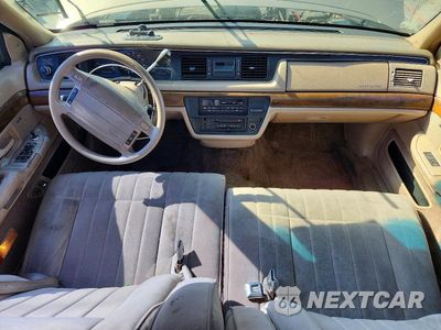 Zdjęcie 8 z 12 samochodu: 1993 FORD CROWN VICTORIA VIN:2FACP73WXPX176976 - miniatura