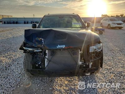 Piąte zdjęcie samochodu w środku: 2017 JEEP GRAND CHEROKEE LAREDO VIN:1C4RJEAG0HC647487 - miniatura