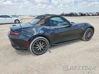 Trzecie zdjęcie samochodu z tyłu: 2016 MAZDA MX-5 MIATA CLUB VIN:JM1NDAC74G0109418 - miniatura