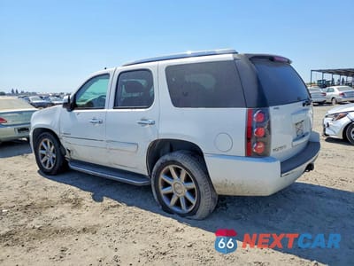 Drugie zdjęcie samochodu z przodu: 2008 GMC YUKON DENALI VIN:1GKFK63888J146116 - miniatura