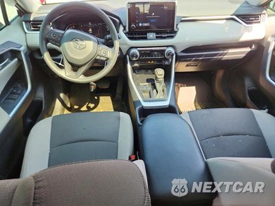 Zdjęcie 8 z 13 samochodu: 2025 TOYOTA RAV4 XLE VIN:2T3W1RFVXSW375133 - miniatura