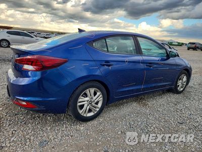Trzecie zdjęcie samochodu z tyłu: 2020 HYUNDAI ELANTRA SEL VIN:5NPD84LFXLH522062 - miniatura