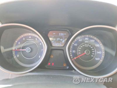 Zdjęcie 9 z 13 samochodu: 2014 HYUNDAI ELANTRA SE VIN:KMHDH4AE4EU172233 - miniatura