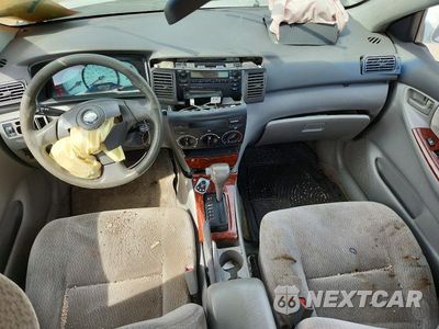 Zdjęcie 8 z 13 samochodu: 2003 TOYOTA COROLLA LE VIN:1NXBR32E63Z041718 - miniatura