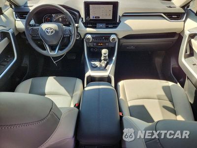 Zdjęcie 8 z 14 samochodu: 2023 TOYOTA RAV4 XLE PREMIUM VIN:JTMB6RFV3PD538905 - miniatura