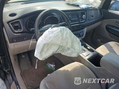 Zdjęcie 8 z 13 samochodu: 2016 KIA SEDONA L VIN:KNDMA5C10G6120422 - miniatura
