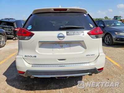 Zdjęcie 6 z 12 samochodu: 2018 NISSAN ROGUE SV VIN:JN8AT2MV2JW307802 - miniatura