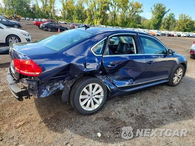 Trzecie zdjęcie samochodu z tyłu: 2013 VOLKSWAGEN PASSAT SEL VIN:1VWCP7A33DC027012 - miniatura