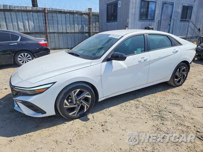 2025 HYUNDAI ELANTRA SEL SPORT KMHLM4DG8SU045985 - główne zdjęcie licytacji z USA - miniatura