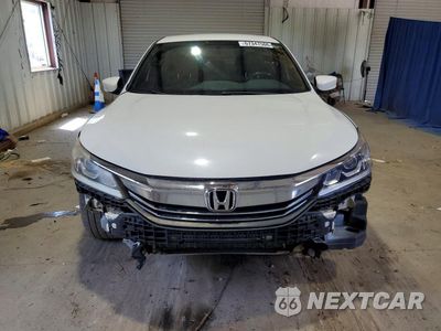 Piąte zdjęcie samochodu w środku: 2017 HONDA ACCORD SPORT VIN:1HGCR2F52HA285468 - miniatura