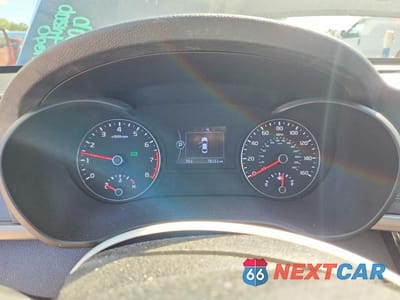 Zdjęcie 9 z 12 samochodu: 2018 KIA OPTIMA LX VIN:KNAGT4L36J5211899 - miniatura