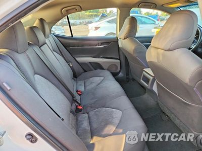 Zdjęcie 10 z 12 samochodu: 2018 TOYOTA CAMRY LE VIN:JTNB11HK9J3008501 - miniatura