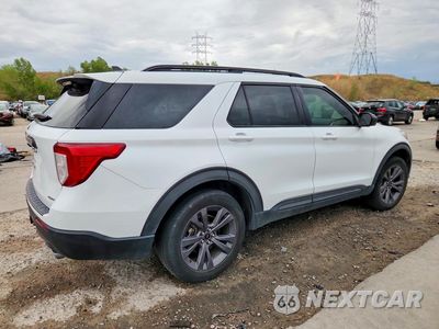 Trzecie zdjęcie samochodu z tyłu: 2021 FORD EXPLORER XLT VIN:1FMSK8DH4MGC47869 - miniatura