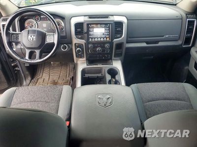 Zdjęcie 8 z 12 samochodu: 2017 RAM 1500 SLT VIN:1C6RR7LG5HS849689 - miniatura
