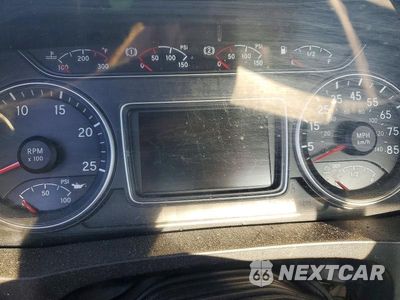 Zdjęcie 9 z 12 samochodu: 2019 INTERNATIONAL LT625 SEMI TRUCK VIN:1HSDYAPR1KH081154 - miniatura