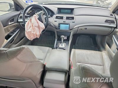 Zdjęcie 9 z 14 samochodu: 2008 HONDA ACCORD EXL VIN:JHMCP26868C009909 - miniatura