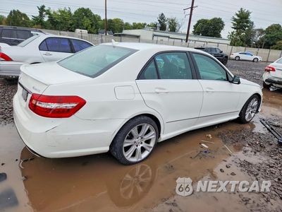 Trzecie zdjęcie samochodu z tyłu: 2013 MERCEDES-BENZ E 350 4MATIC VIN:WDDHF8JB8DA739395 - miniatura
