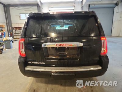 Zdjęcie 6 z 13 samochodu: 2018 GMC YUKON XL DENALI VIN:1GKS1HKJ2JR355974 - miniatura