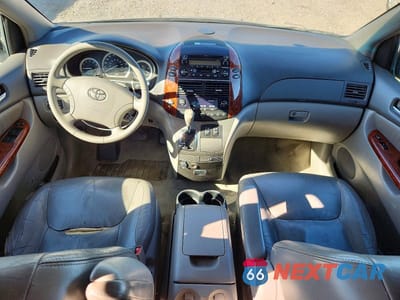 Zdjęcie 8 z 13 samochodu: 2004 TOYOTA SIENNA XLE 7 PASSENGER VIN:5TDZA22C04S200046 - miniatura