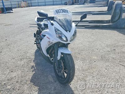 Drugie zdjęcie samochodu z przodu: 2013 KAWASAKI EX650 E VIN:JKAEXEE15DDA09014 - miniatura