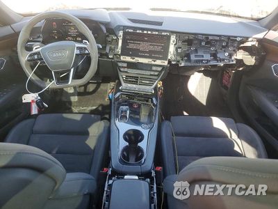 Zdjęcie 8 z 13 samochodu: 2023 AUDI E-TRON GT PREMIUM PLUS VIN:WAUFJBFW0P7003977 - miniatura