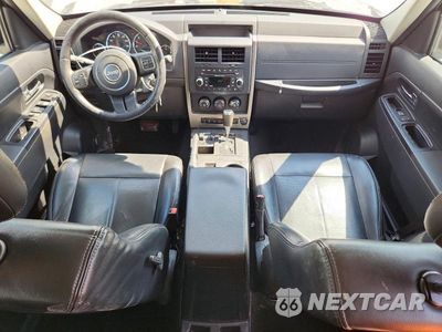 Zdjęcie 8 z 14 samochodu: 2012 JEEP LIBERTY SPORT VIN:1C4PJMAKXCW196226 - miniatura