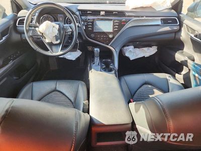 Zdjęcie 8 z 12 samochodu: 2018 TOYOTA CAMRY SE VIN:4T1B11HKXJU617056 - miniatura