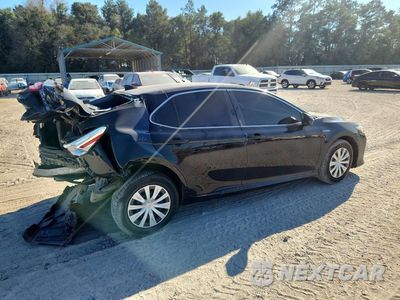 Trzecie zdjęcie samochodu z tyłu: 2020 TOYOTA CAMRY LE VIN:4T1C31AK3LU523483 - miniatura
