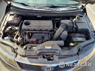 Zdjęcie 11 z 12 samochodu: 2010 KIA FORTE EX VIN:KNAFU4A29A5054758 - miniatura