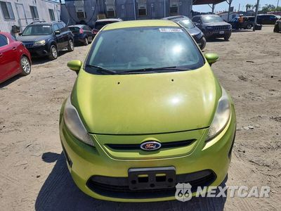 Piąte zdjęcie samochodu w środku: 2013 FORD FIESTA SE VIN:3FADP4EJ4DM177858 - miniatura