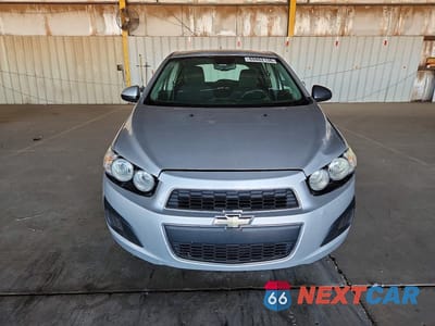 Piąte zdjęcie samochodu w środku: 2012 CHEVROLET SONIC LT VIN:1G1JC6SH3C4172658 - miniatura