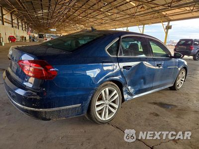Trzecie zdjęcie samochodu z tyłu: 2018 VOLKSWAGEN PASSAT SE VIN:1VWBA7A33JC030484 - miniatura