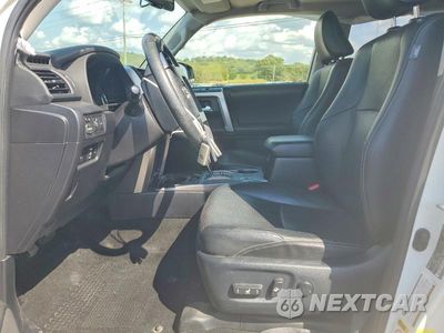 Zdjęcie 7 z 13 samochodu: 2018 TOYOTA 4RUNNER LIMITED VIN:JTEZU5JR5J5171834 - miniatura