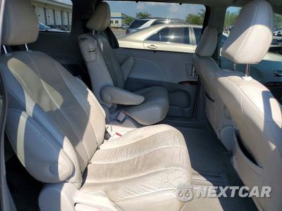 Zdjęcie 11 z 13 samochodu: 2014 TOYOTA SIENNA XLE 8-PASSENGER VIN:5TDYK3DC3ES463726 - miniatura