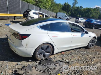 Trzecie zdjęcie samochodu z tyłu: 2018 TESLA MODEL 3 VIN:5YJ3E1EB4JF181508 - miniatura