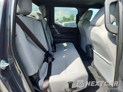 Zdjęcie 10 z 13 samochodu: 2026 TOYOTA TACOMA SR5 VIN:3TMKB5FN6TM071952 - miniatura