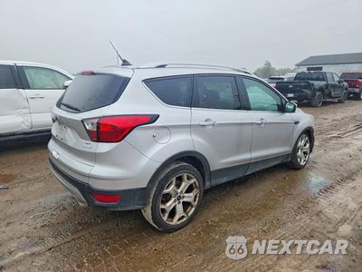 Trzecie zdjęcie samochodu z tyłu: 2019 FORD ESCAPE TITANIUM VIN:1FMCU9J9XKUA78635 - miniatura