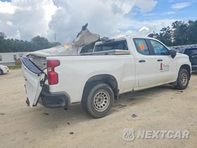 Trzecie zdjęcie samochodu z tyłu: 2021 CHEVROLET SILVERADO C1500 VIN:1GCRWAEH4MZ367379 - miniatura