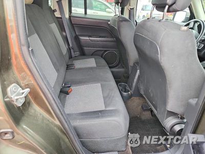 Zdjęcie 10 z 12 samochodu: 2015 JEEP PATRIOT SPORT VIN:1C4NJRBBXFD283692 - miniatura