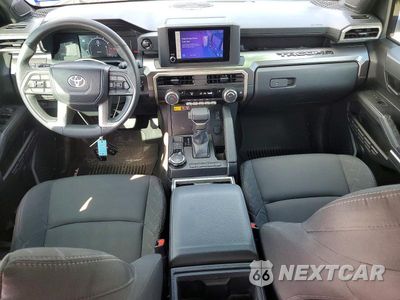 Zdjęcie 8 z 12 samochodu: 2025 TOYOTA TACOMA SR5 VIN:3TYLB5JN6ST080603 - miniatura