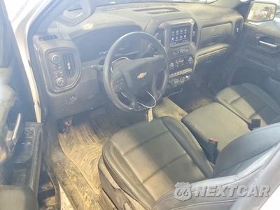 Zdjęcie 8 z 12 samochodu: 2024 CHEVROLET SILVERADO K1500 VIN:3GCNDAED8RG309011 - miniatura