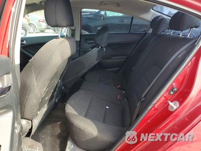 Zdjęcie 10 z 12 samochodu: 2016 KIA FORTE LX VIN:KNAFK4A67G5487609 - miniatura