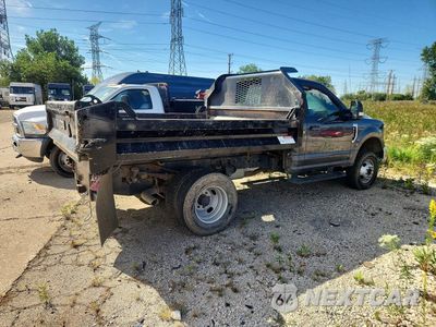 Trzecie zdjęcie samochodu z tyłu: 2018 FORD F350 SUPER DUTY DUMP TRUCK VIN:1FDRF3H65JEB98557 - miniatura