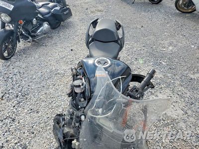 Piąte zdjęcie samochodu w środku: 2019 KAWASAKI ZX1000 W VIN:JKAZXCW18KA022114 - miniatura