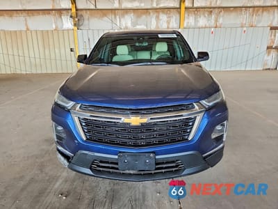 Piąte zdjęcie samochodu w środku: 2023 CHEVROLET TRAVERSE LS VIN:1GNERFKW5PJ291378 - miniatura